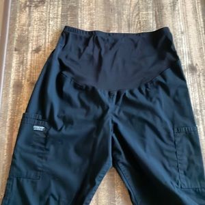 Maternity scrub pants. Black Cherokee workwear.
